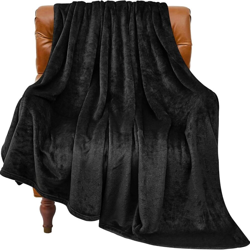 Fleece Blanket Black Throw Blankets for Couch & Bed, Luxury Plush Cozy Fuzzy Bla
